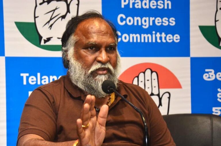 డిమాండ్‌ చేయి! అంతే కానీ.. సీఎంను పట్టుకుని కొడకా అంటావేంటిరా? ఏం భాషరా అది?